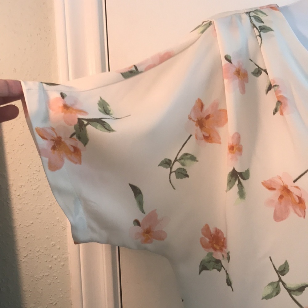 Elodie Floral Button Up Top Size S - Picture 6 of 12